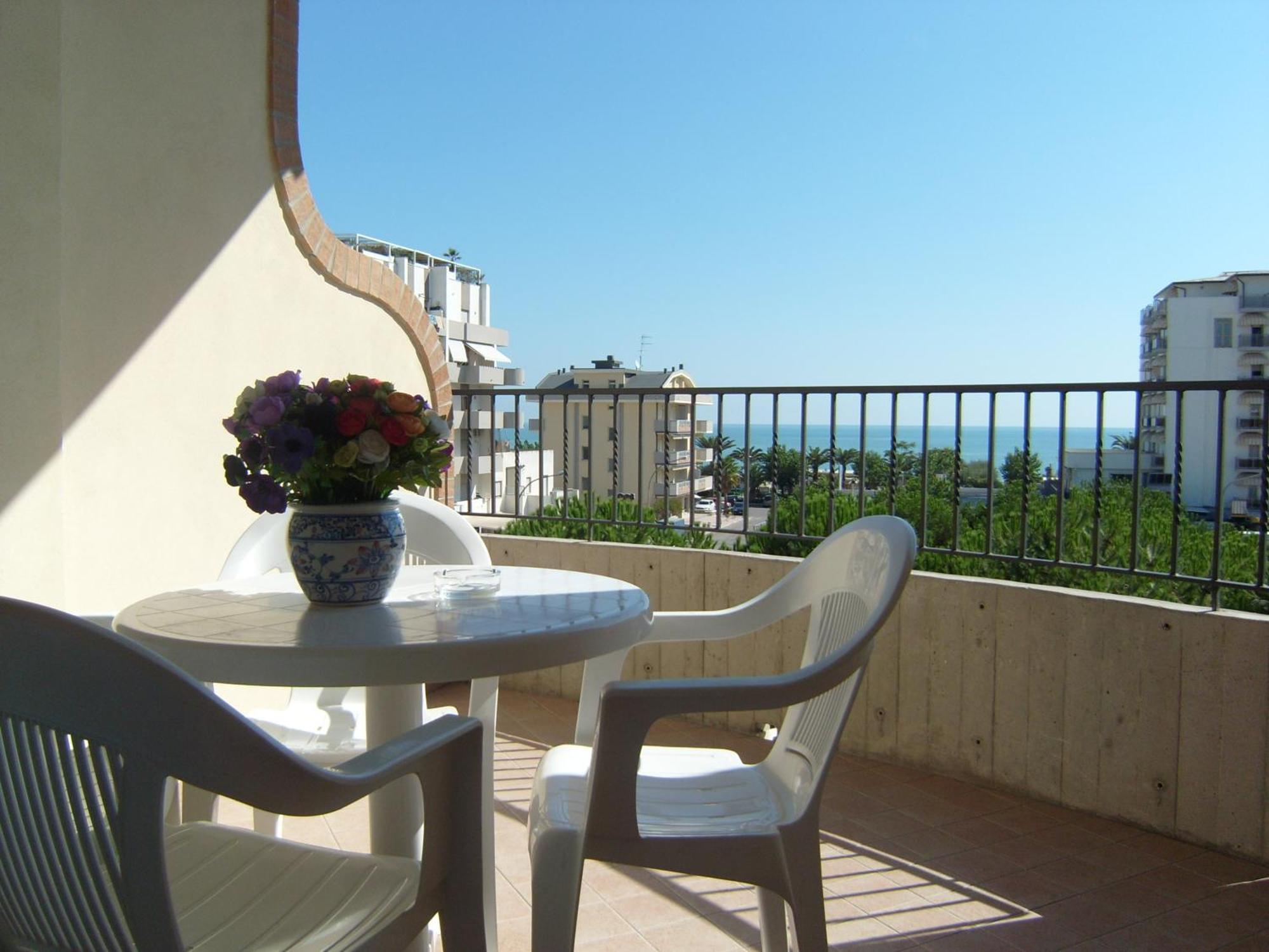 Aparthotel Torre Del Mar
