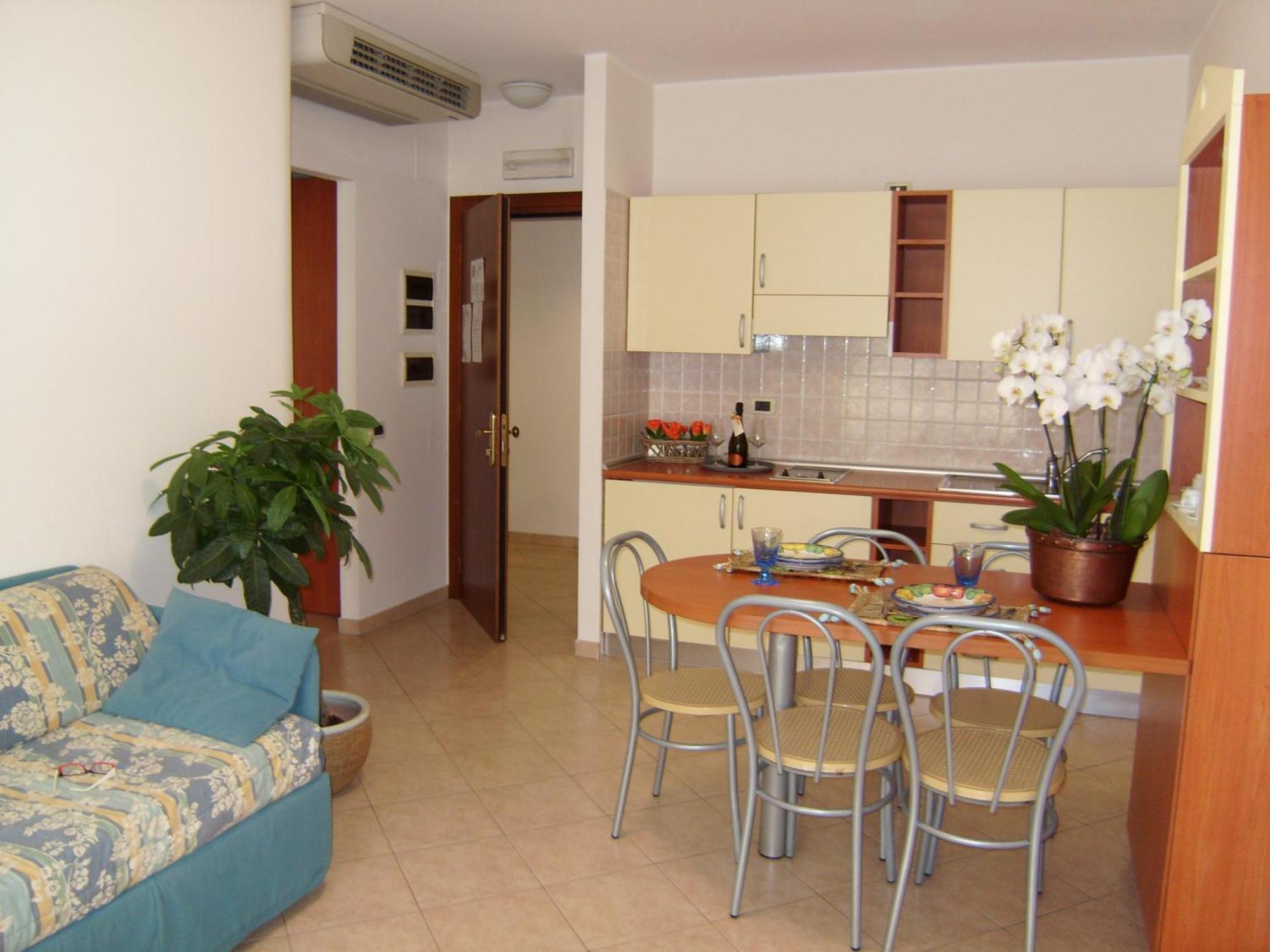 Torre Del Mar Aparthotel
