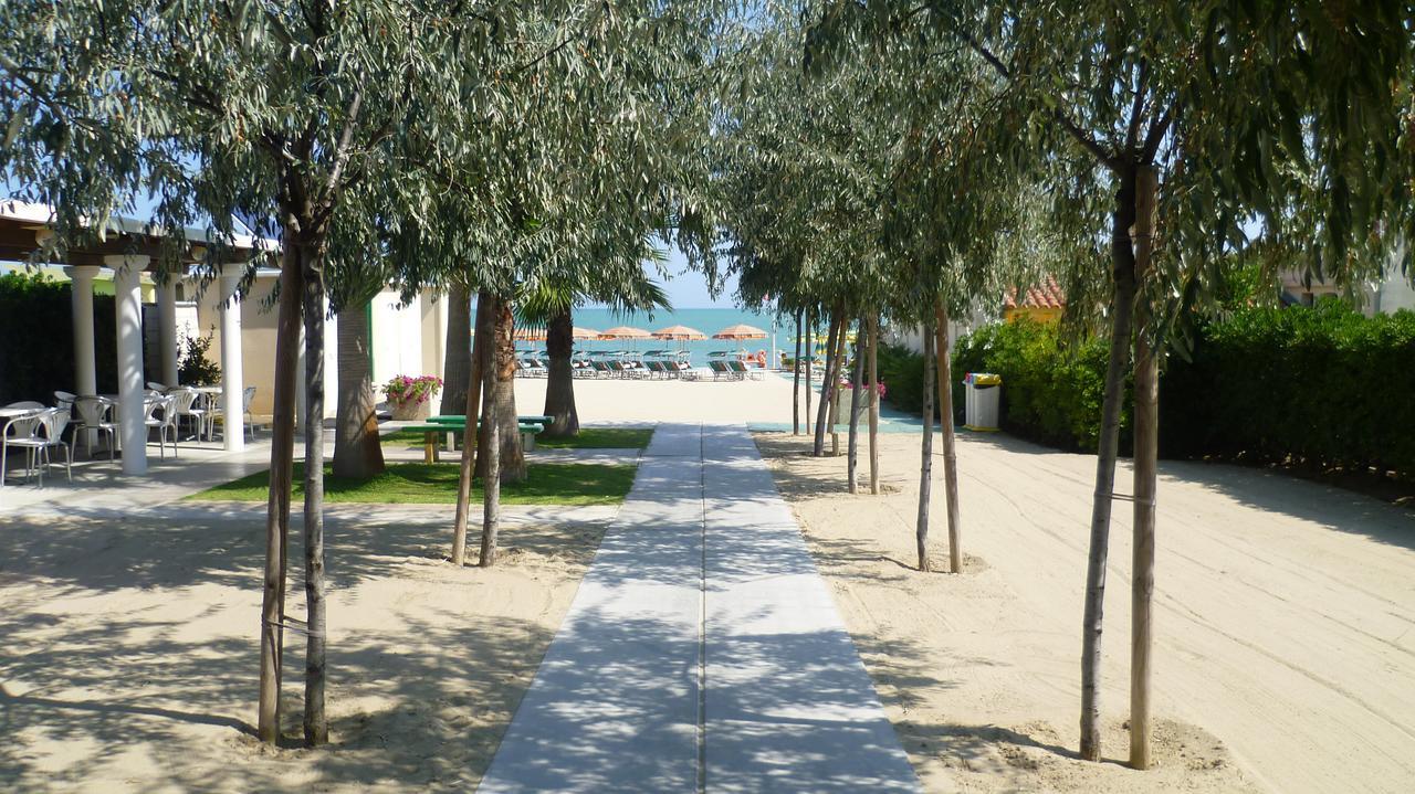 Torre Del Mar Aparthotel Alba Adriatica