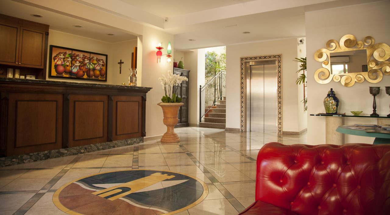 Aparthotel Torre Del Mar